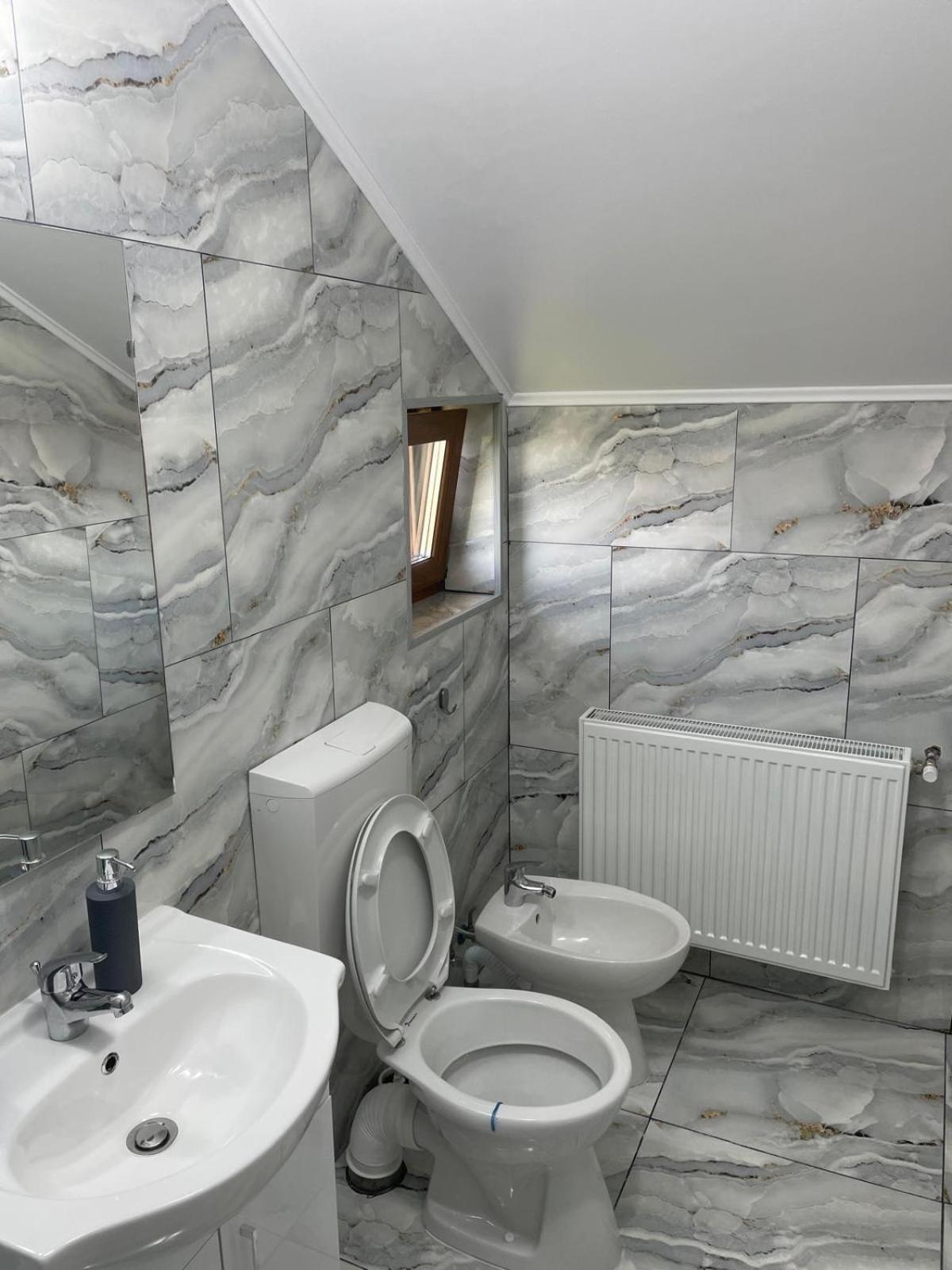 Отель Casa Bunicilor Nucsoara  Экстерьер фото